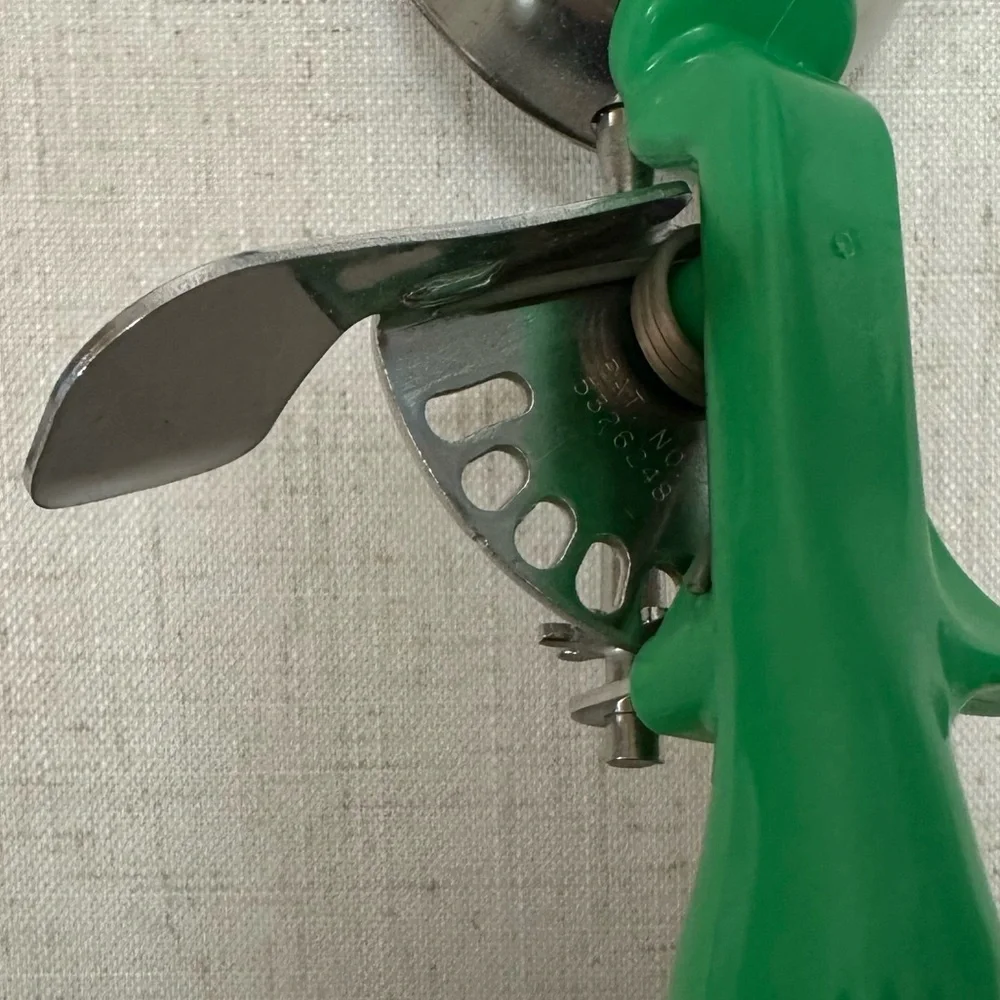 Green Disher - Size 12